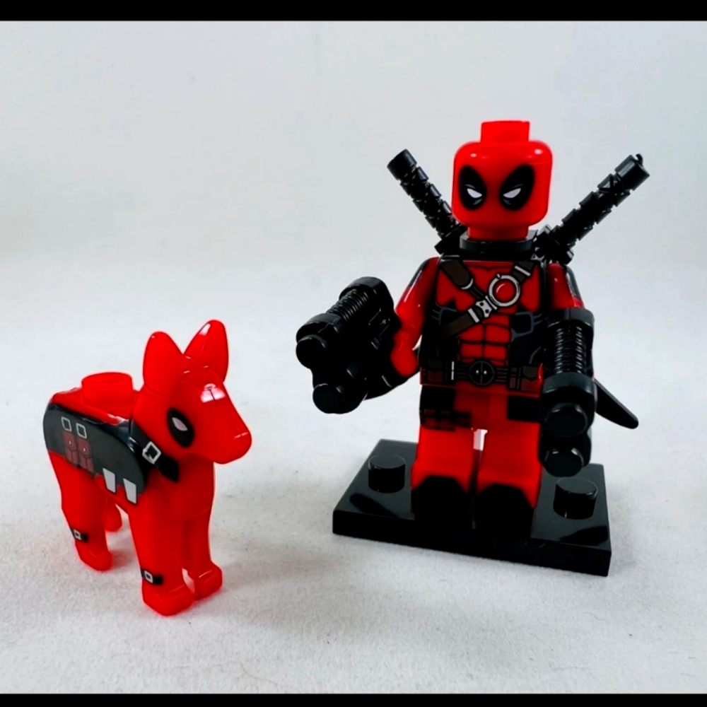 Deadpool Minifigure with guns 🔫 and swords ⚔️